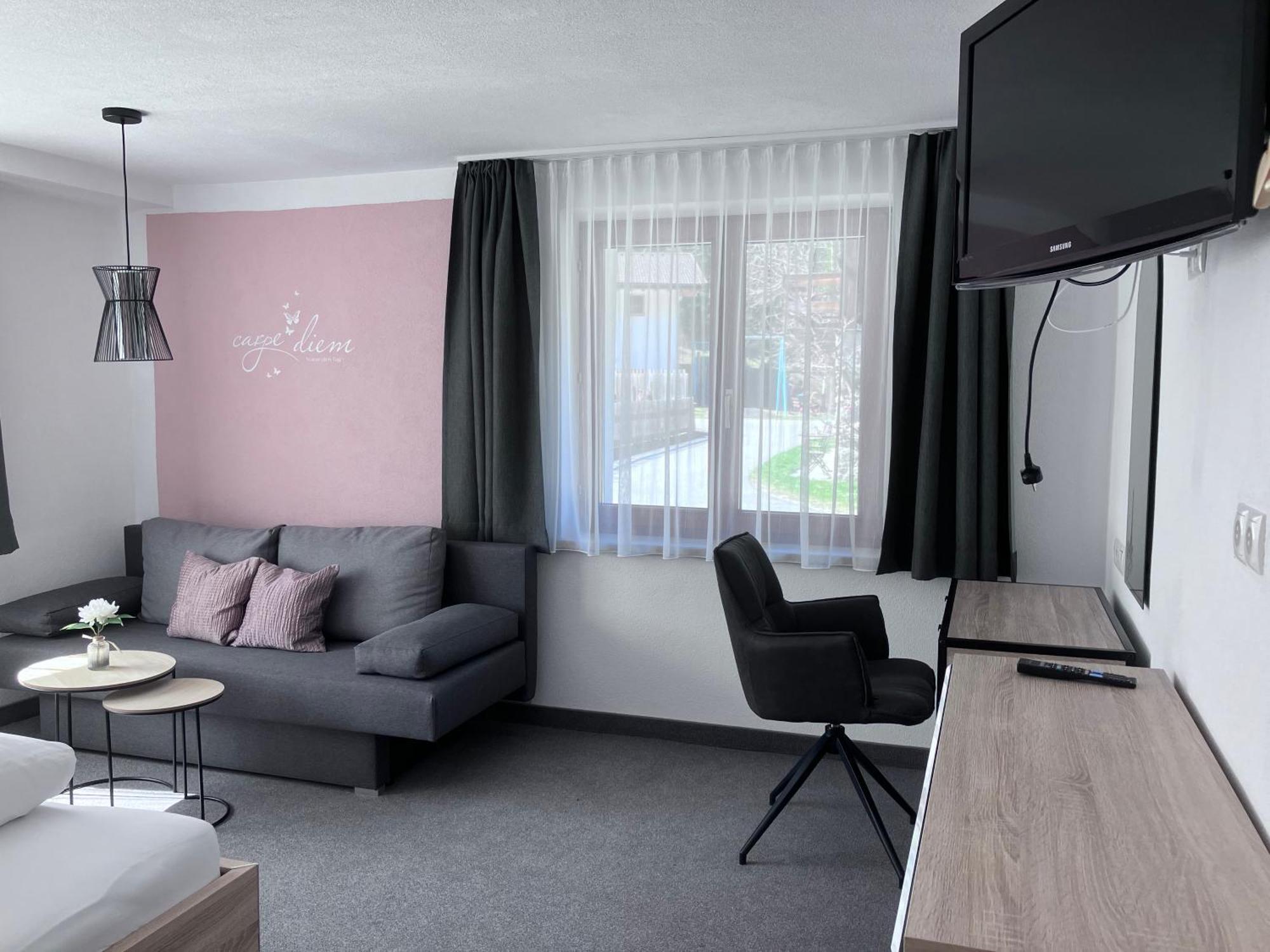 Haus Plankensteiner Hotel Kaunertal Luaran gambar