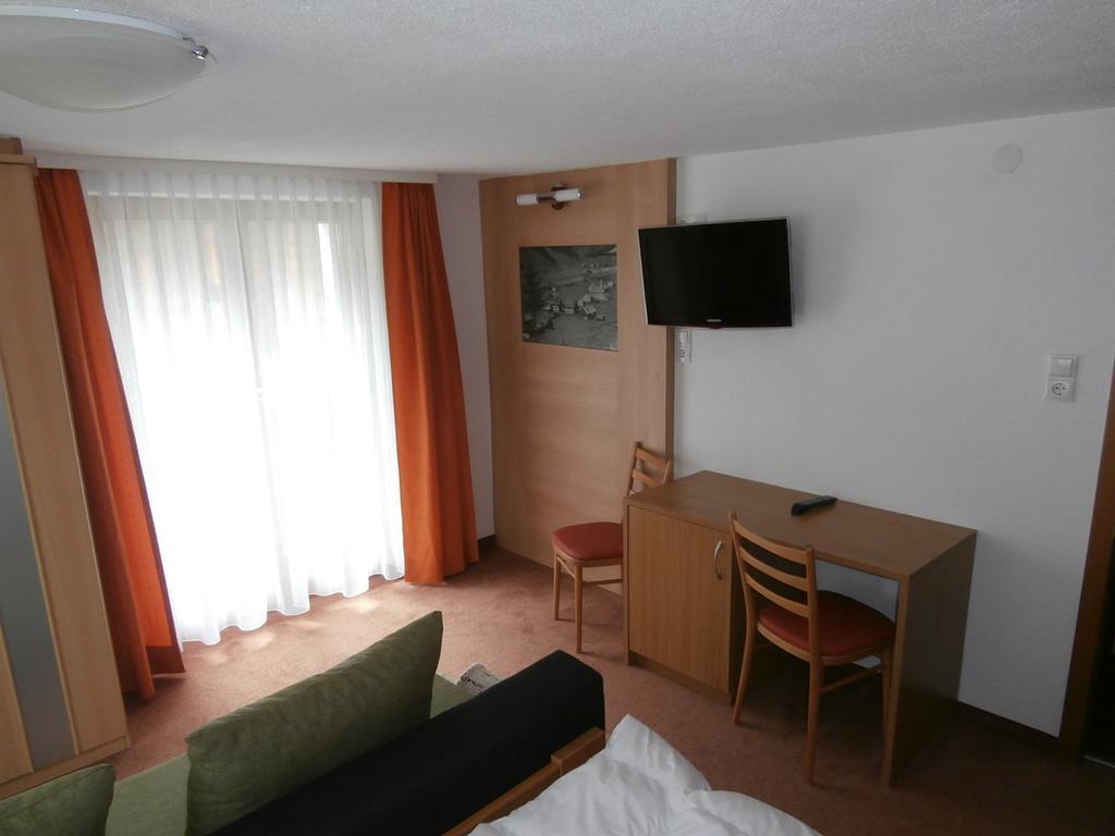 Haus Plankensteiner Hotel Kaunertal Luaran gambar